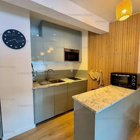 F2/cabine Pieds Des Pistes Avec Balcon, Parking Privé Et Accès Internet - - Fr-1-295-197 Les Angles (Pyrenees-Orientales)